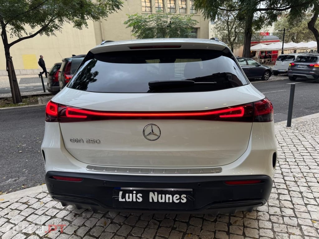 Mercedes-Benz EQA 250 AMG Line