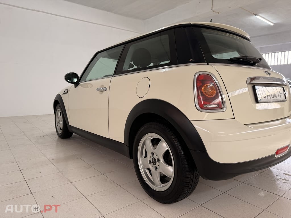 MINI Cooper One