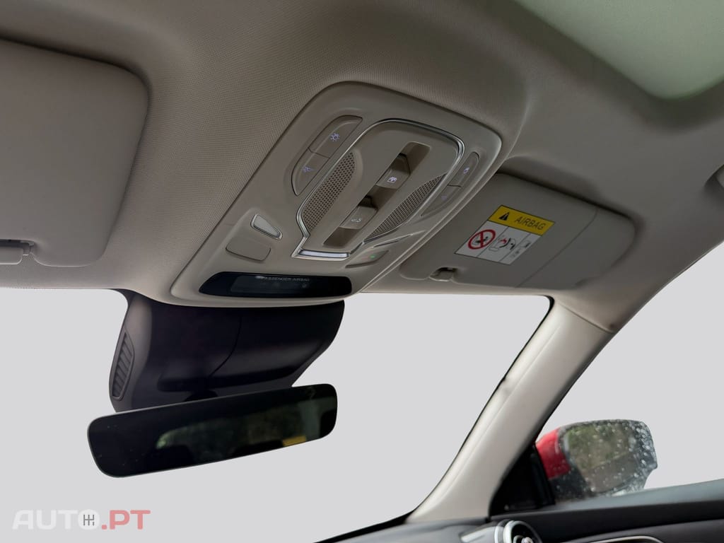 MG EHS PHEV Hybrid Luxury