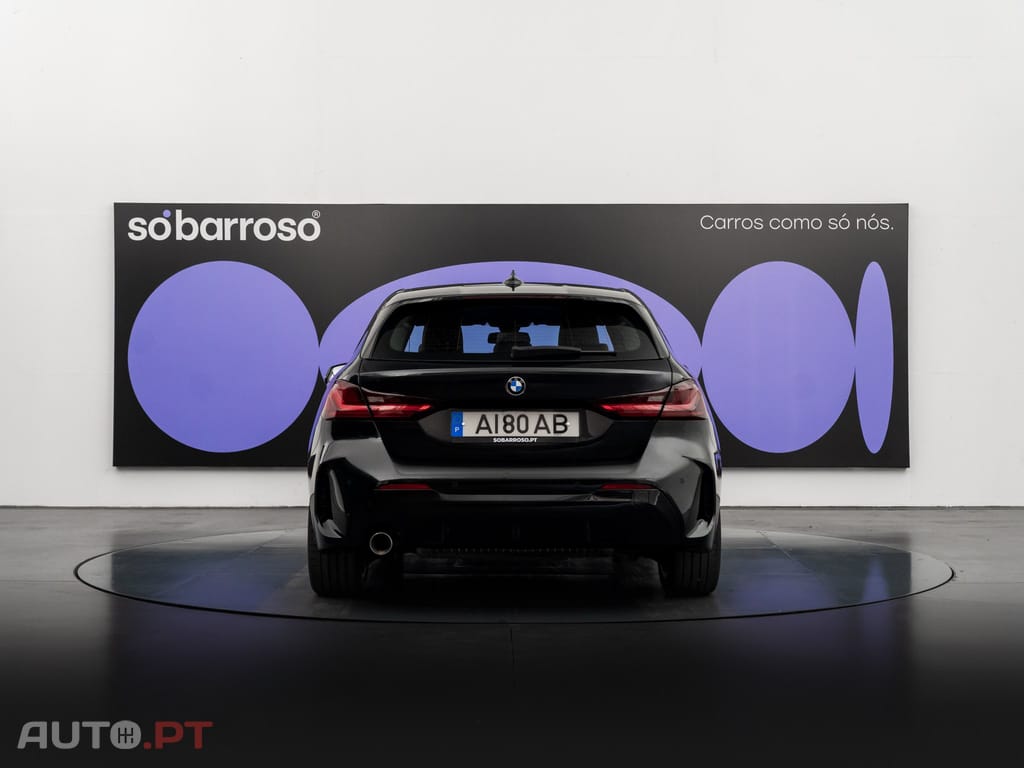 BMW 118 i Pack Desportivo M Auto