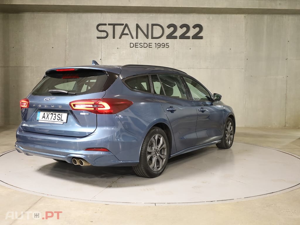 Ford Focus SW 1.0 EcoBoost MHEV ST-Line Aut — fotografia 5