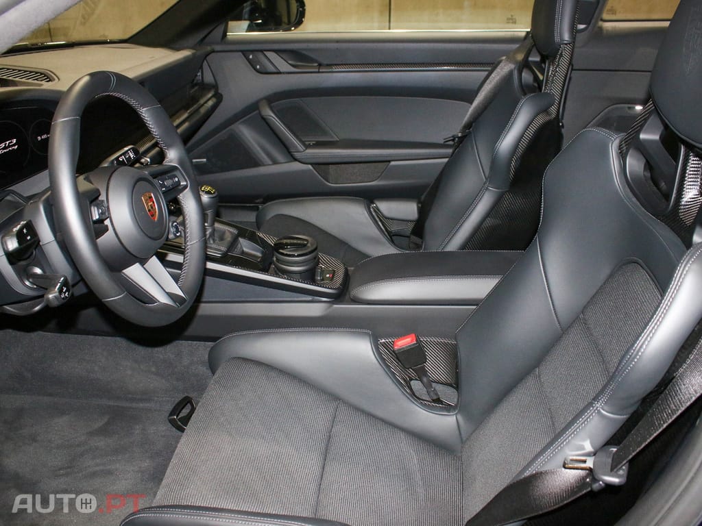 Porsche 992 GT3 Touring Package