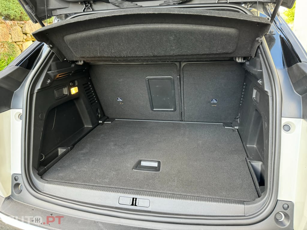 Peugeot 3008 1.5 BlueHDi GT EAT8