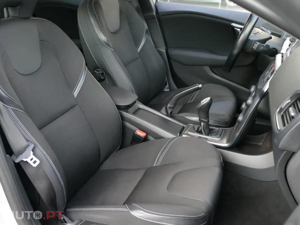 Volvo V40 1.6 D2 Momentum