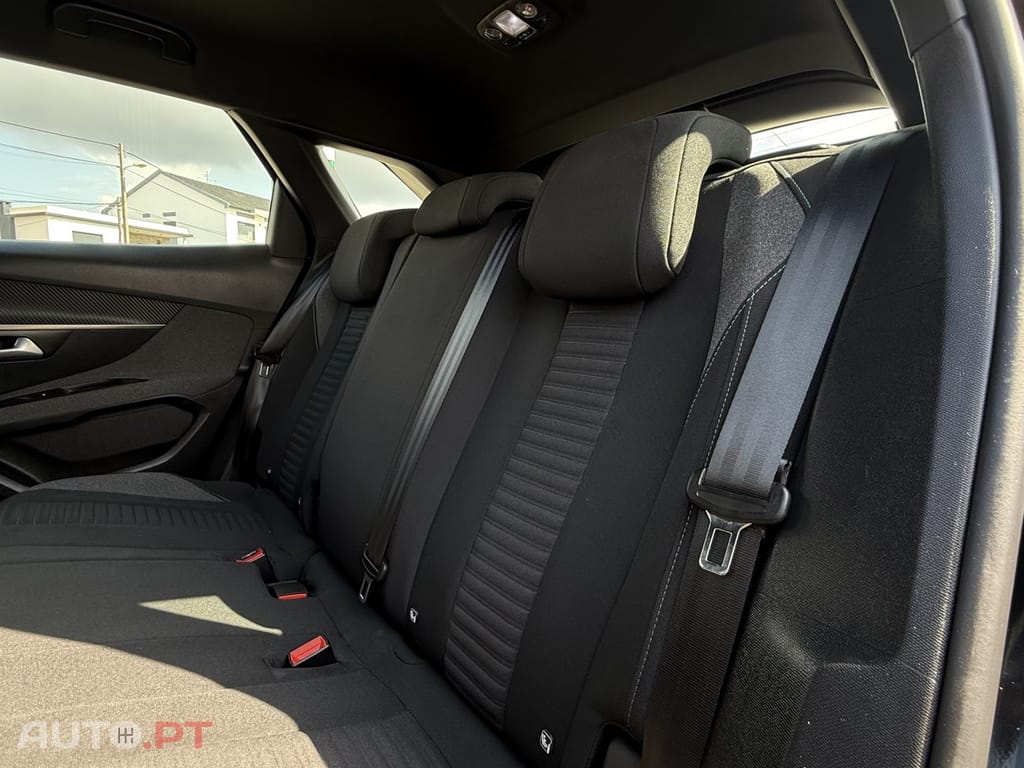 Peugeot 3008 PureTech 130 Stop & Start EAT6 Active