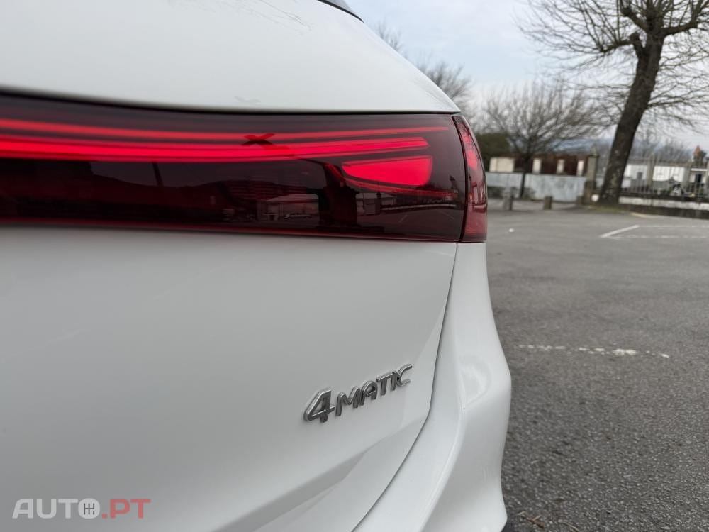 Mercedes-Benz EQA 300 4Matic Edition 1