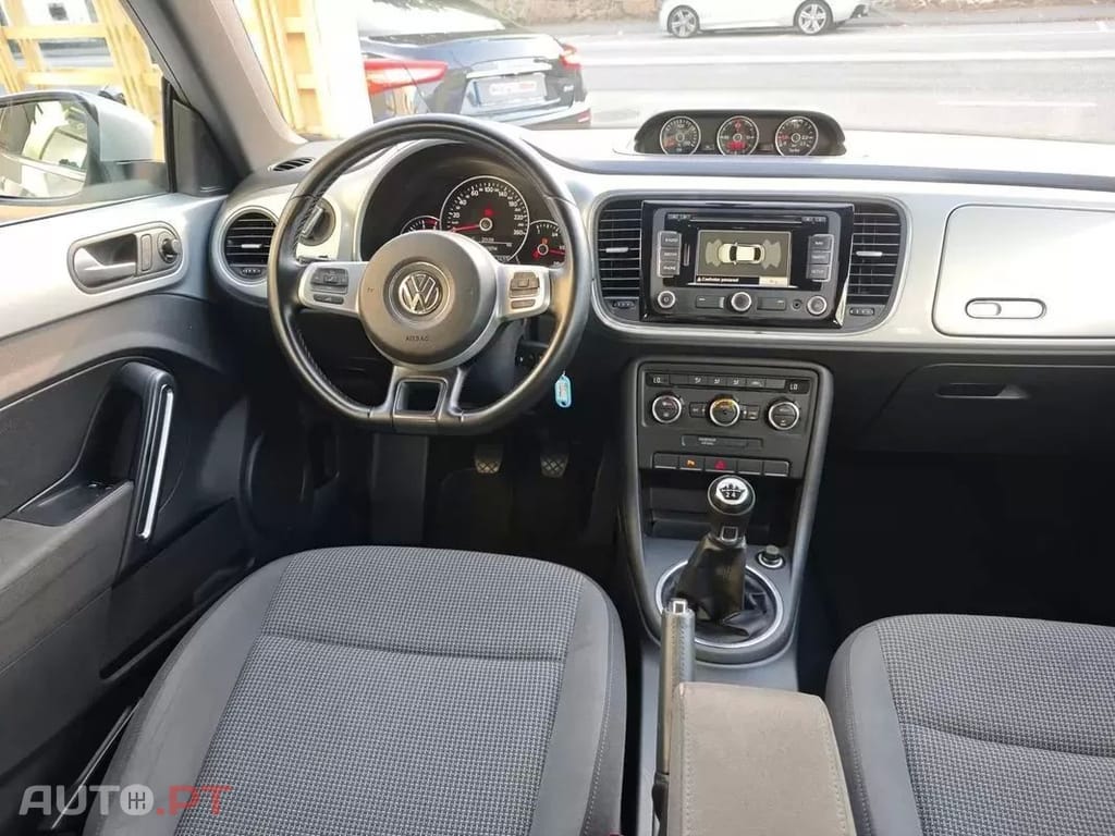 Volkswagen Beetle 1.6 TDi Design