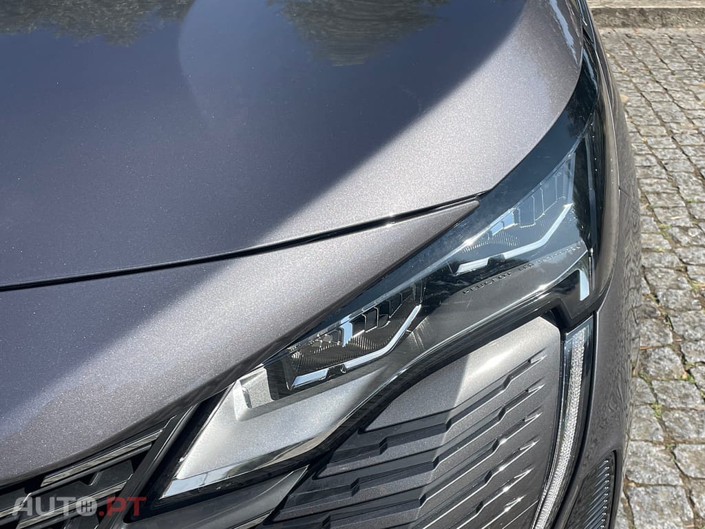 Peugeot 3008 1.6 Hybrid Allure Pack e-EAT8