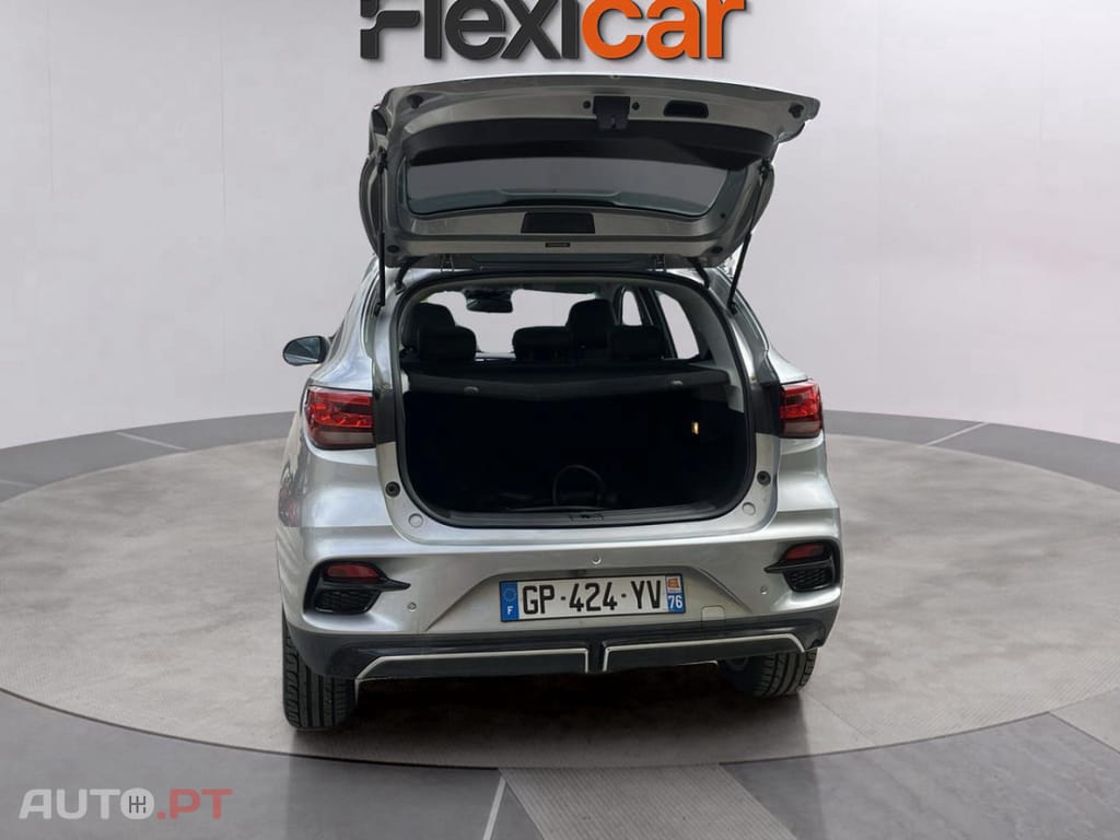 MG ZS EV 72.6 kWh Luxury OBC 11 KW