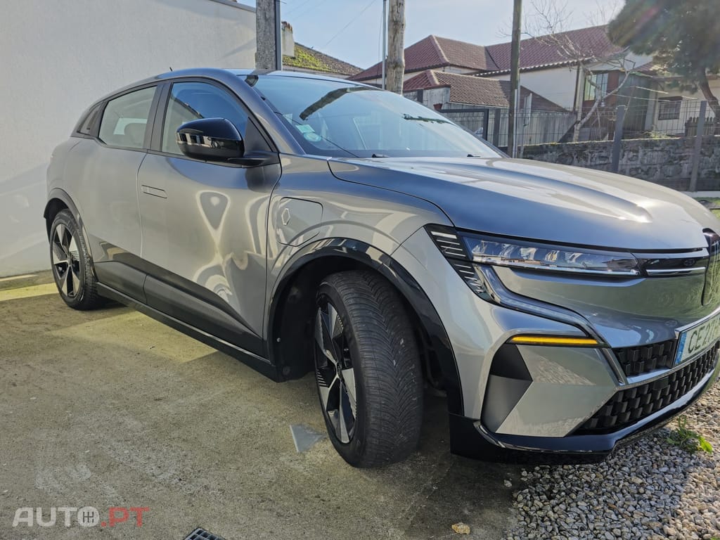 Renault Mégane E-Tech EV60 220hp optimum charge Equilibre