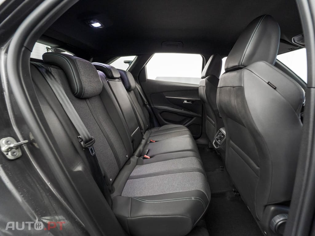 Peugeot 3008 1.2 PureTech Allure Pack EAT8