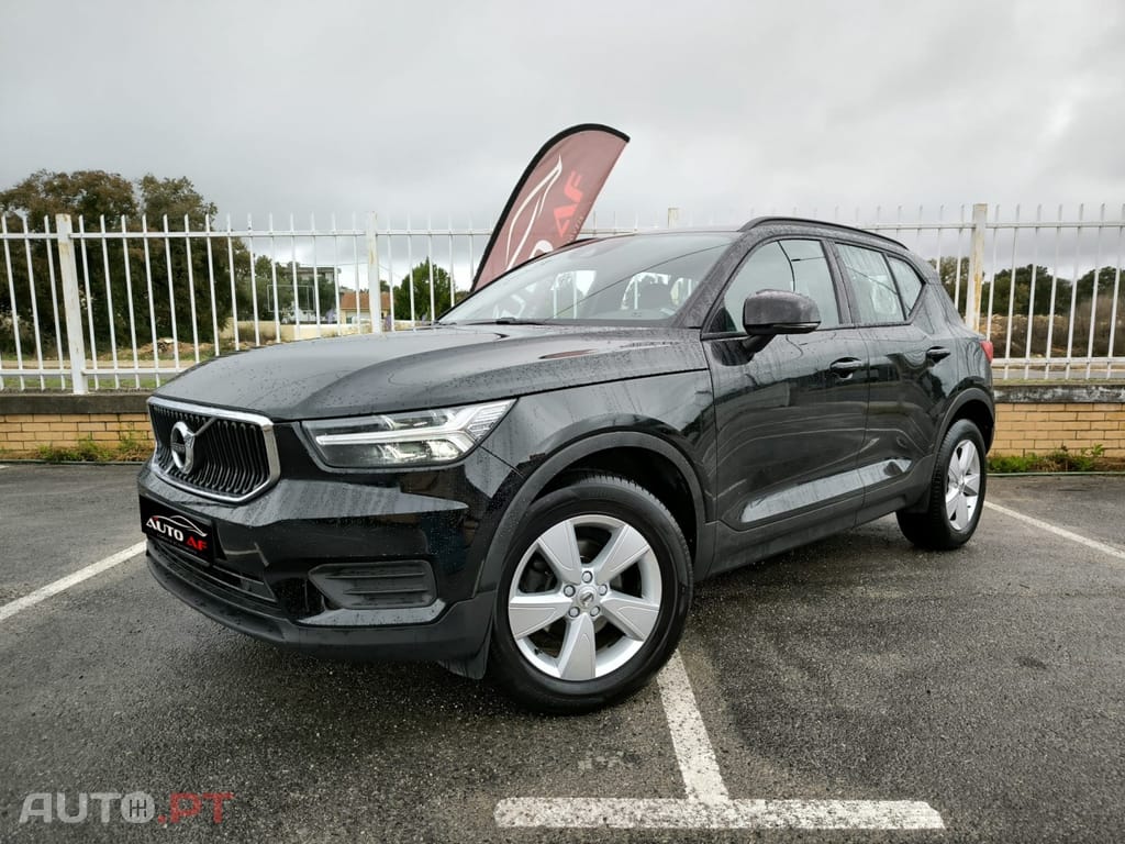 Volvo XC40 1.5 T2 Momentum Core
