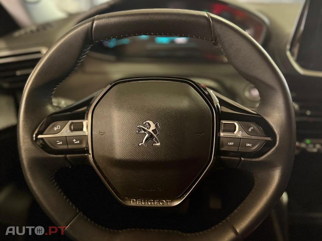 Peugeot E-2008 50 kWh Active