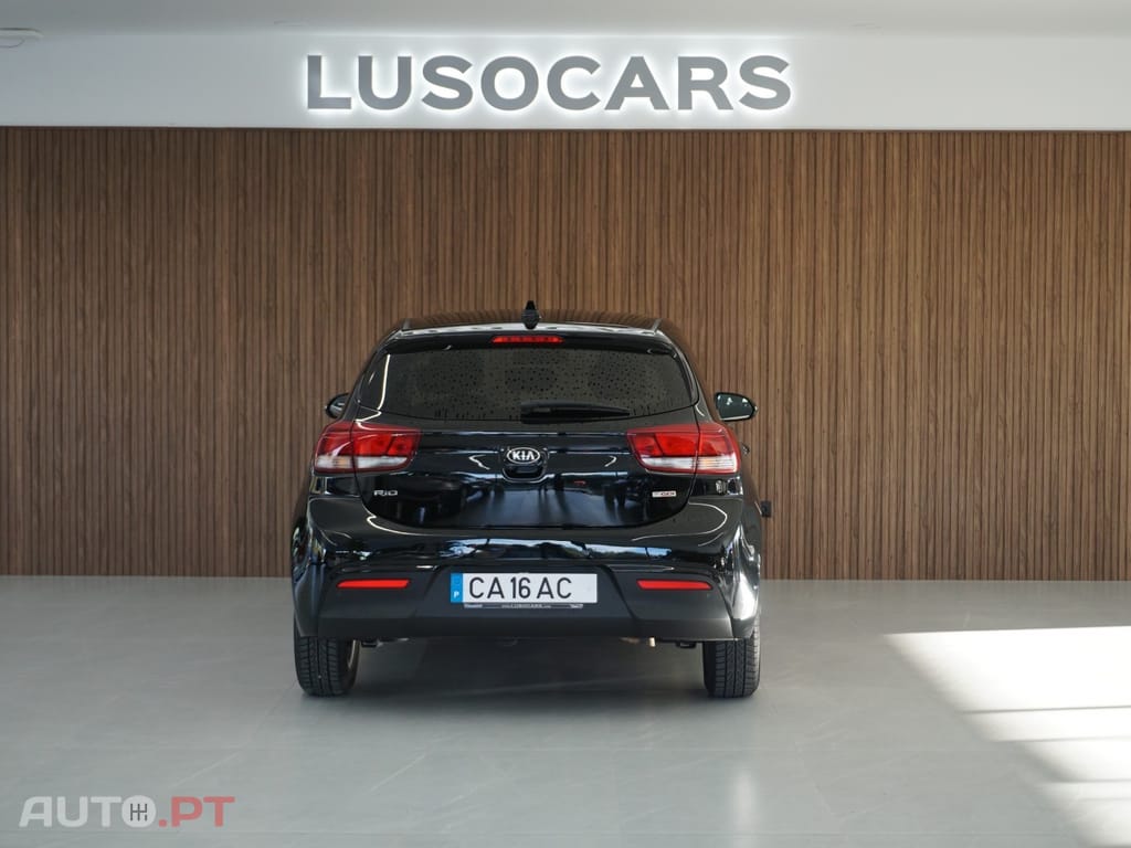 Kia Rio 1.0 T-GDI 100 Dream-Team Edition