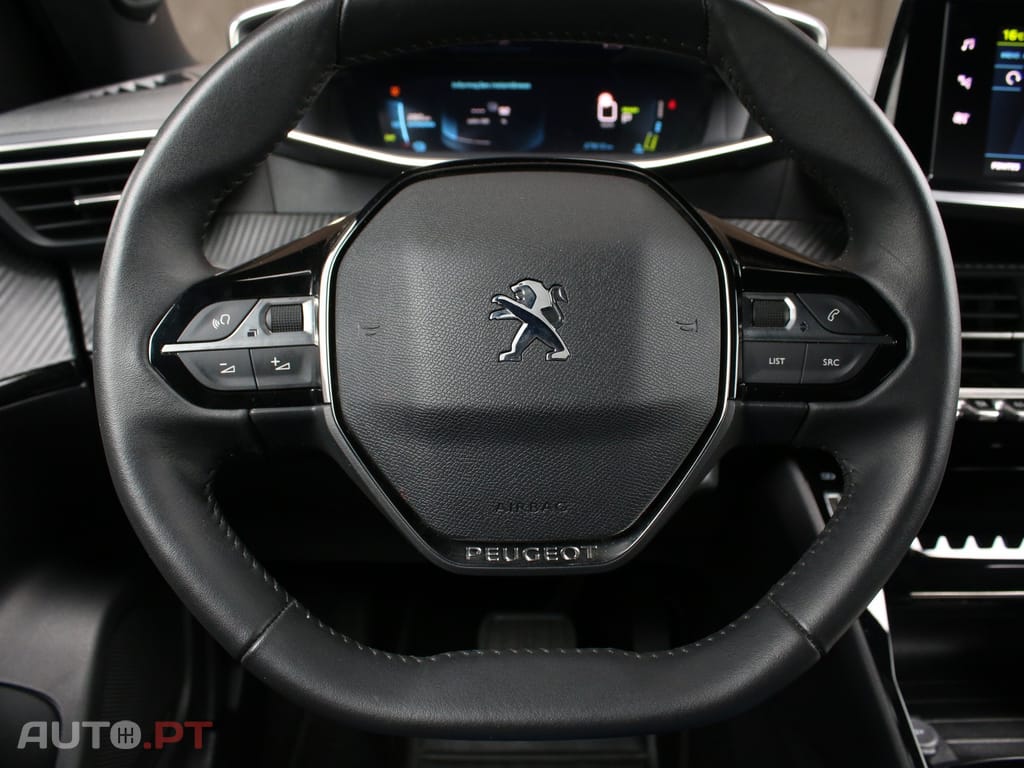 Peugeot E-2008 50 kWh Allure