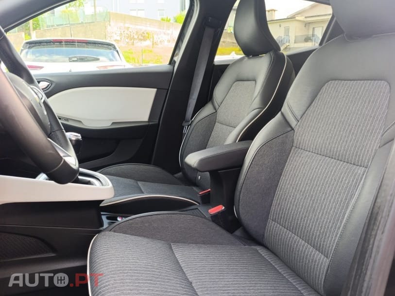 Renault Clio TCe 100 BUSINESS EDITION