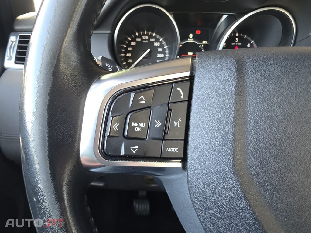 Land Rover Discovery Sport 2.0 TD4 HSE Luxury