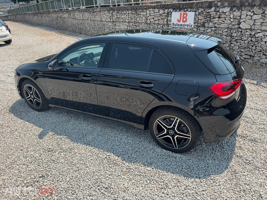 Mercedes-Benz A 250 e AMG Line
