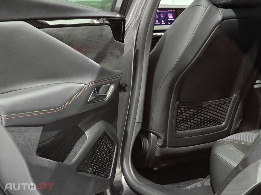 DS DS4 E-TENSE 225 PERFORMANCE LINE+