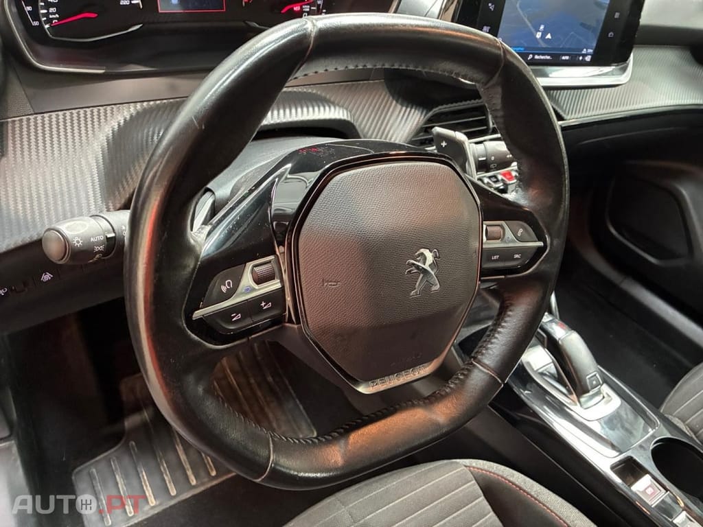 Peugeot 2008 1.2 PureTech Active Pack EAT8