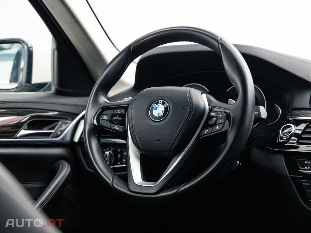BMW 520 d Line Luxury Auto