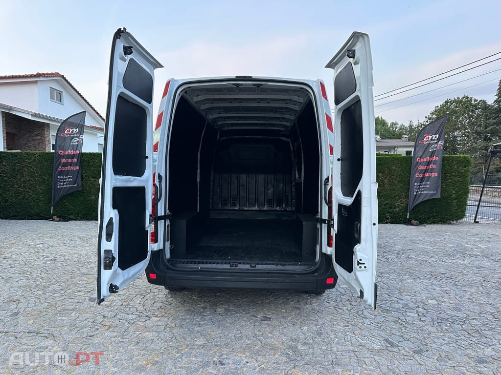 Renault Master 2.3 dCi L3H2