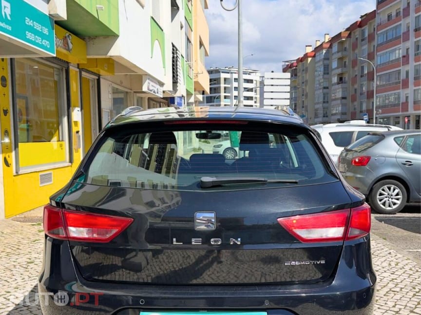 SEAT Leon 1.6 TDI Style Ecomotive — fotografia 7