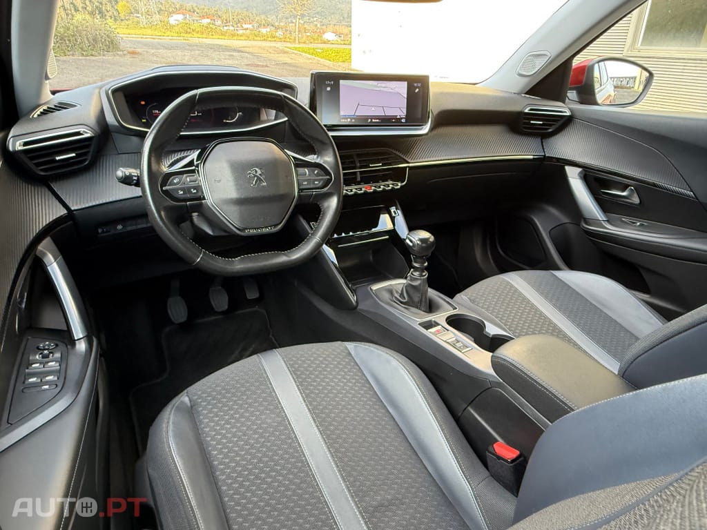 Peugeot 2008 PureTech 100 Stop&Start Allure Pack