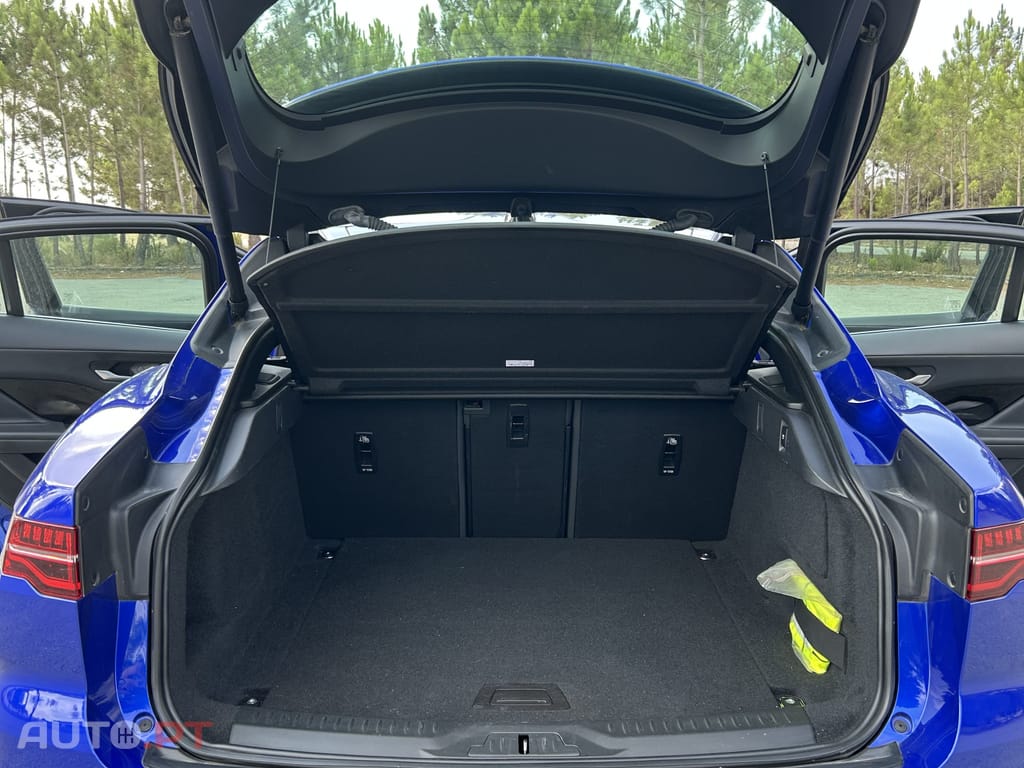 Jaguar I-Pace EV400 SE AWD Aut. (full extras)