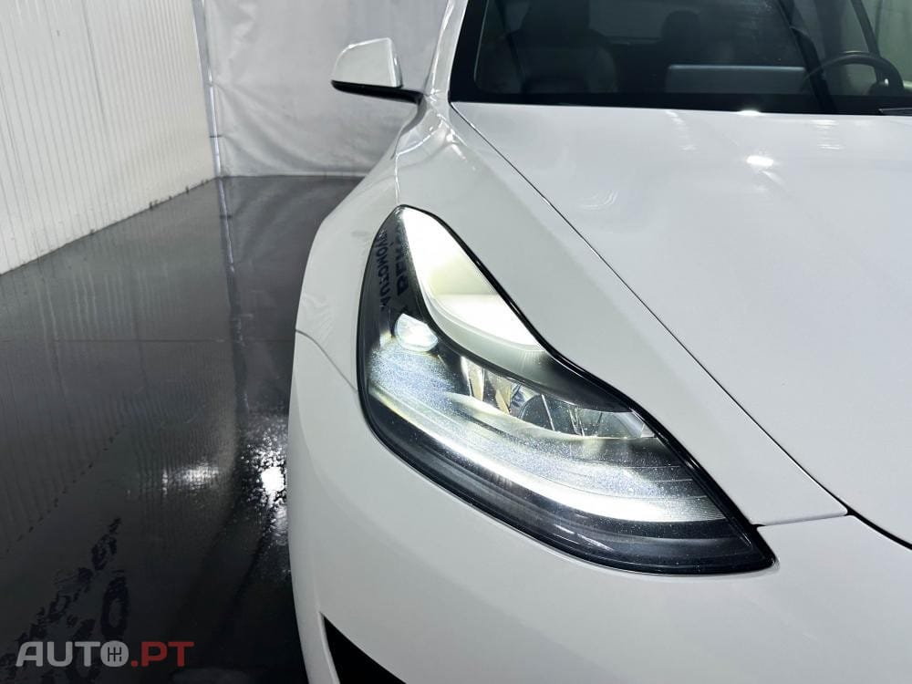 Tesla Model 3 Standard Range Plus RWD