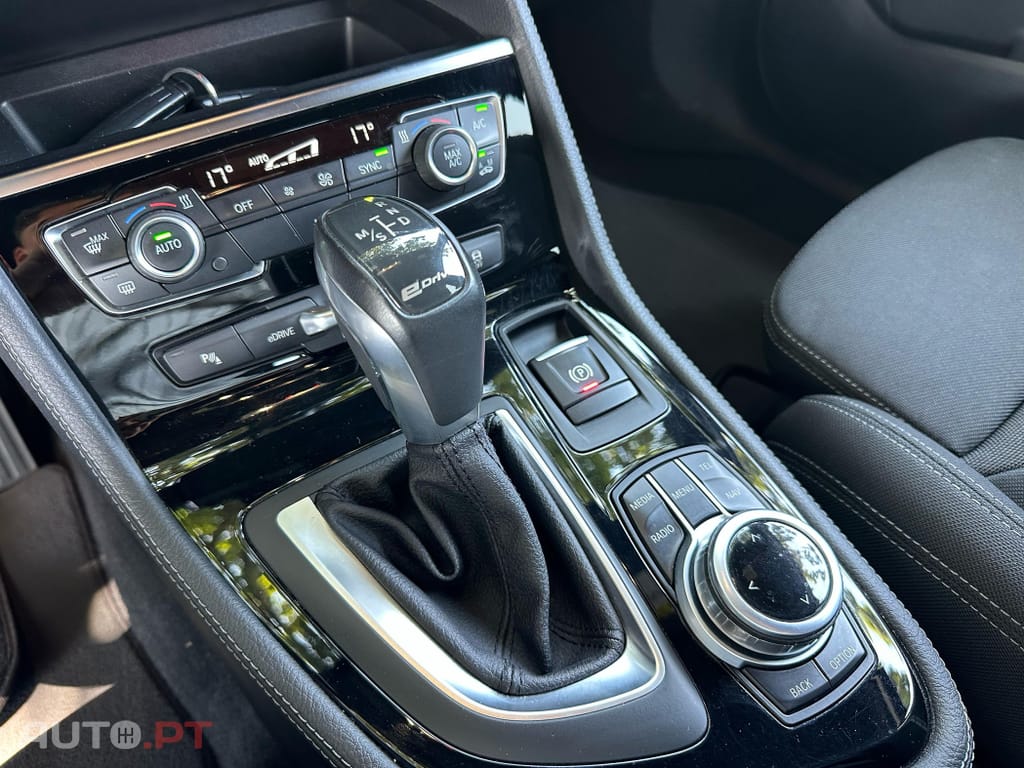 BMW 225 xe Line Sport