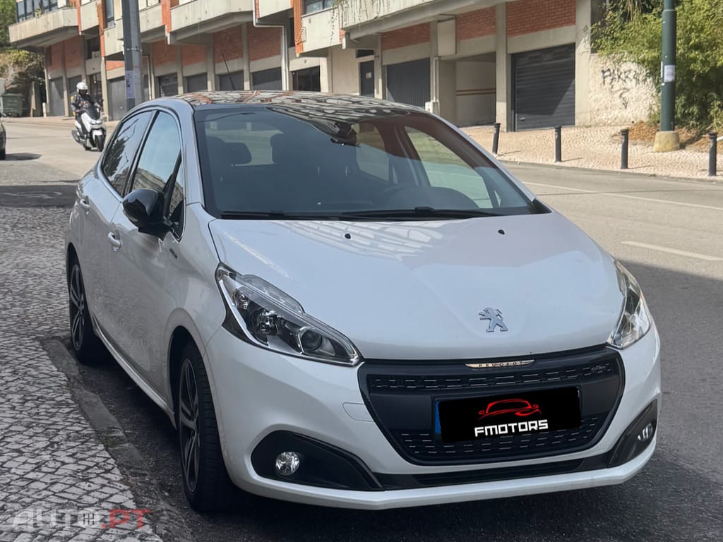 Peugeot 208 GT LINE