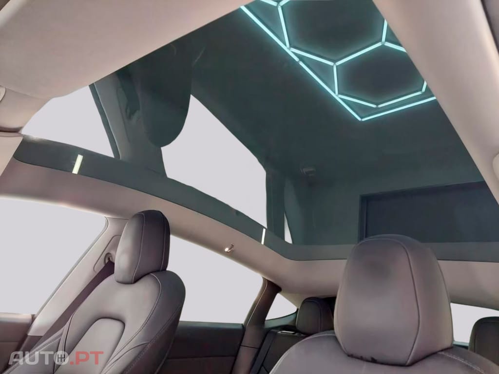 Tesla Model Y Long Range AWD 92% I.V.A DEDUTIVEL