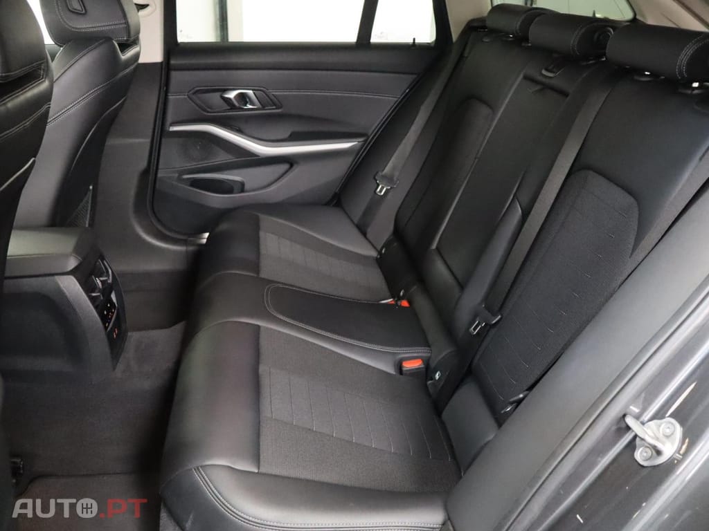 BMW 330 e Auto Corporate Edition