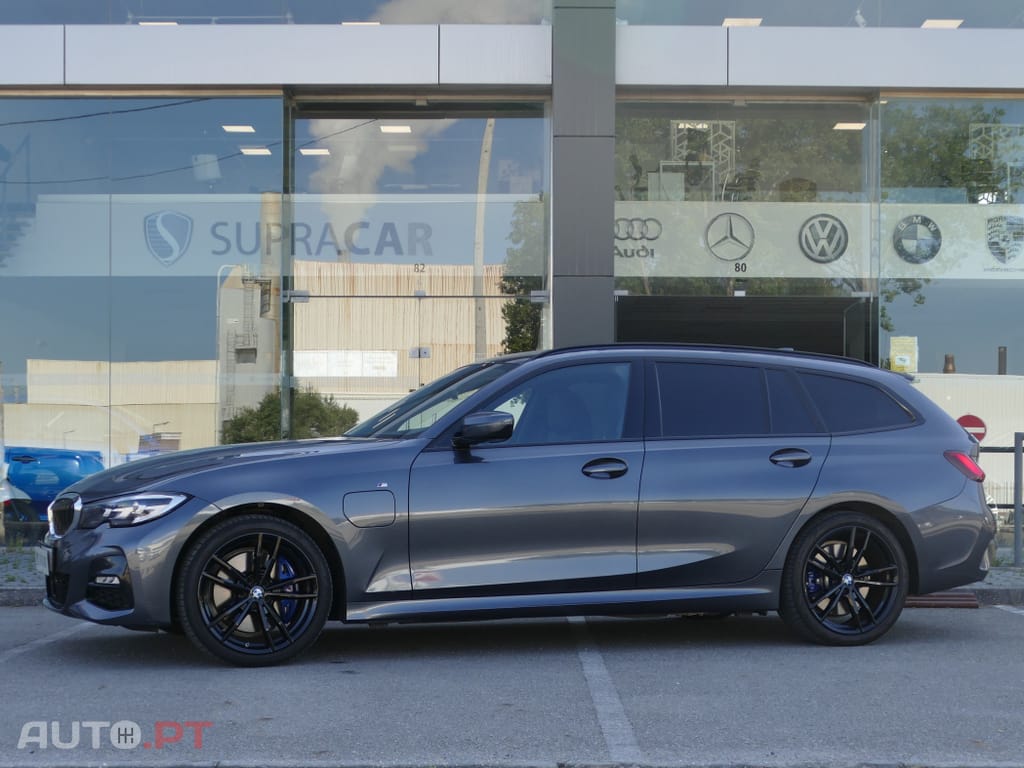 BMW 330 e Touring Pack M Auto