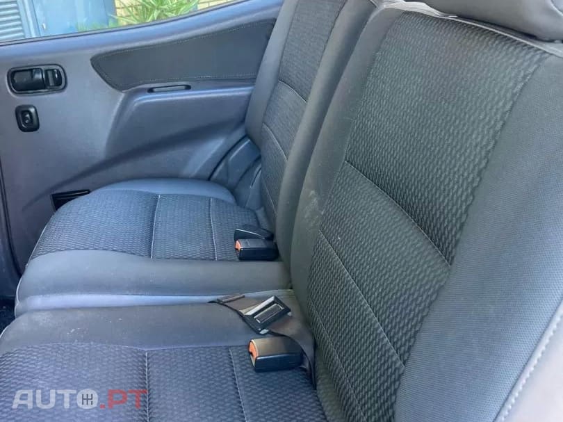 Nissan Terrano II 2.7 TDI SE 7 lugares