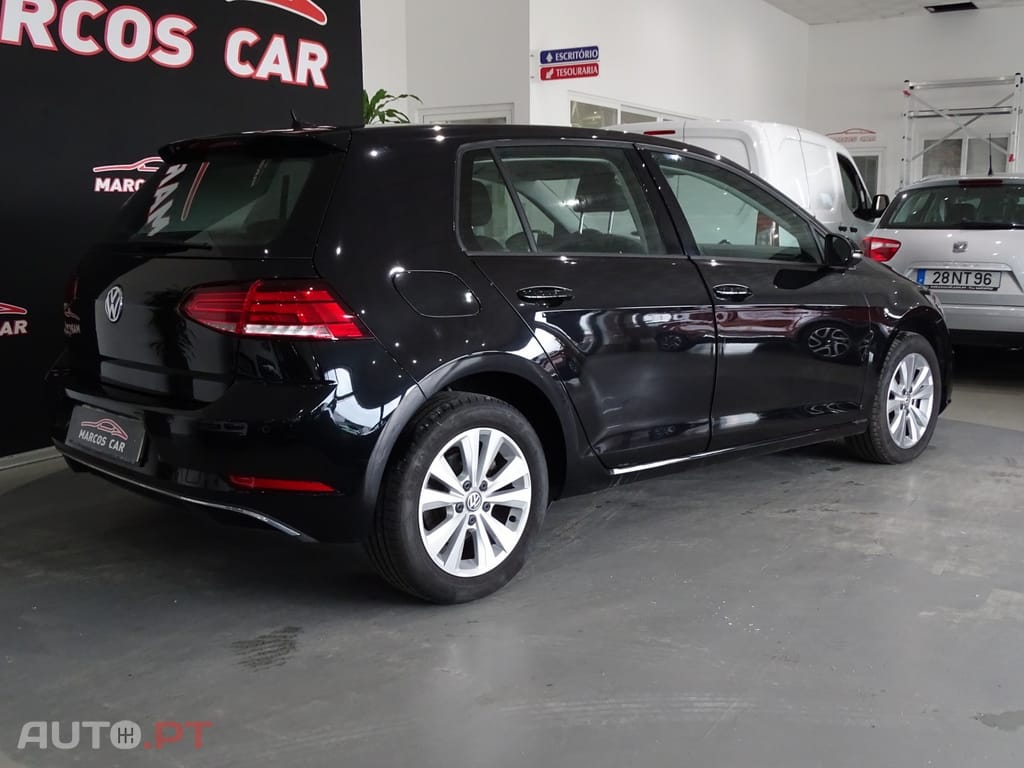 Volkswagen Golf 1.0 TSI Confortline