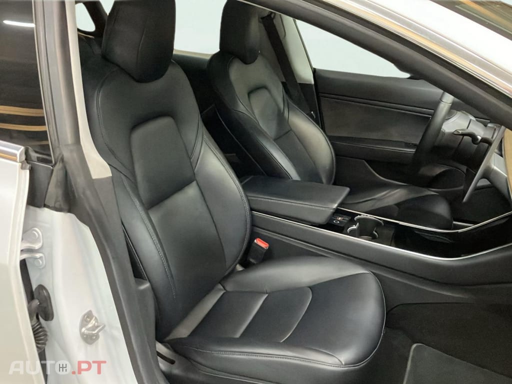 Tesla Model 3 Long Range AWD Dual Motor