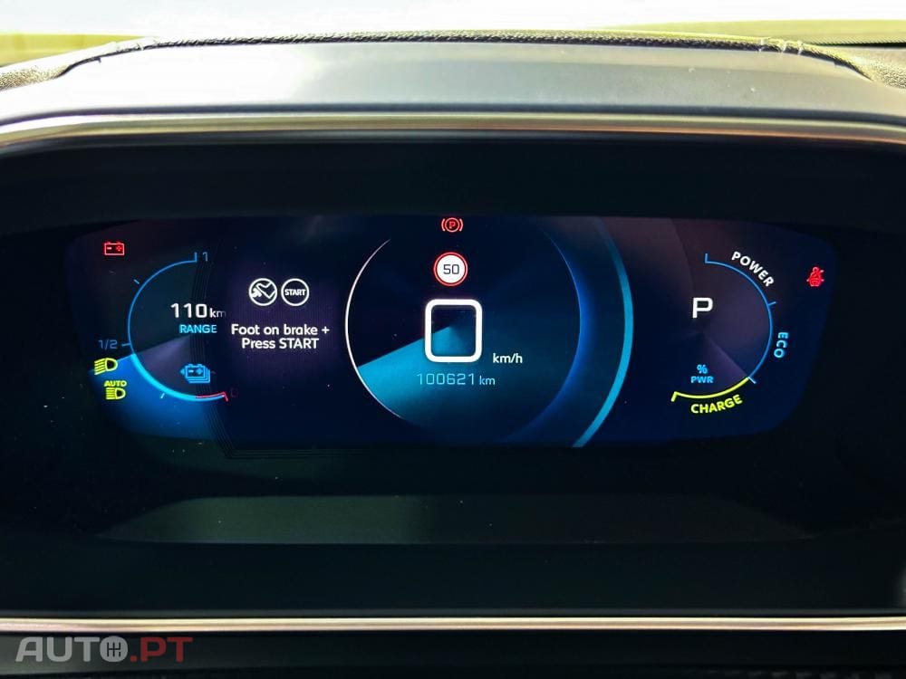Peugeot E-2008 50 kWh GT