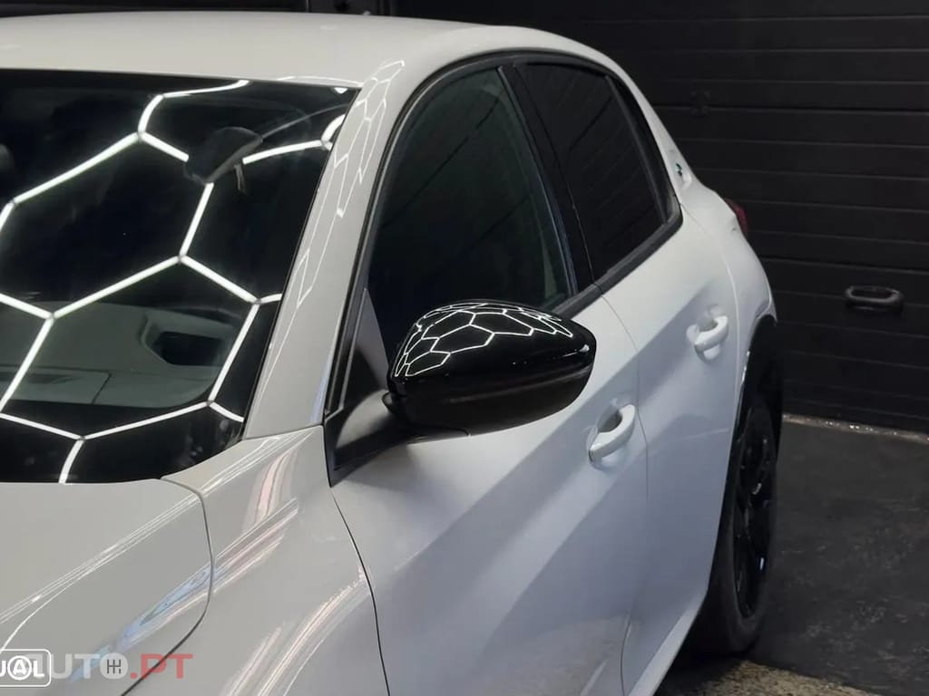 Peugeot E-208 50 kWh Allure