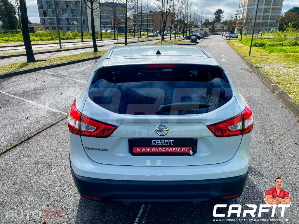 Nissan Qashqai 1.2 DIG-T N-Connecta RS+PS 18 Xtronic