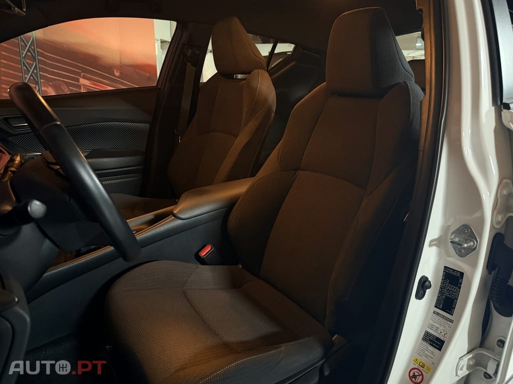 Toyota C-HR 1.2T Comfort+P.Style