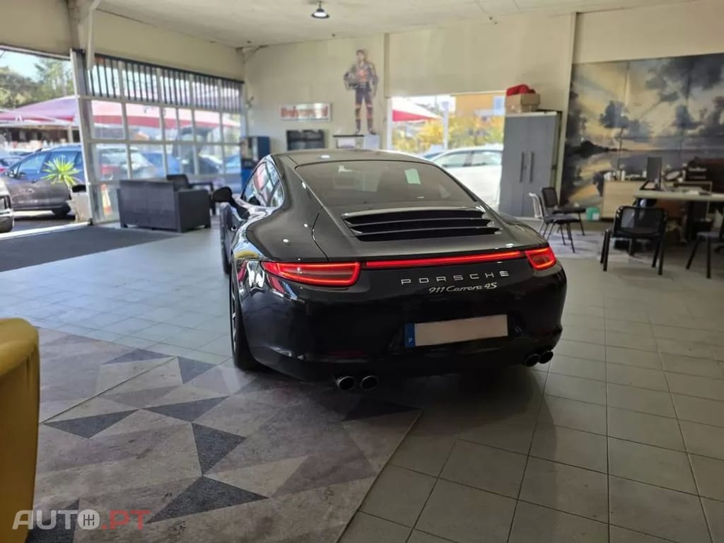 Porsche 911 Carrera 4 PDK
