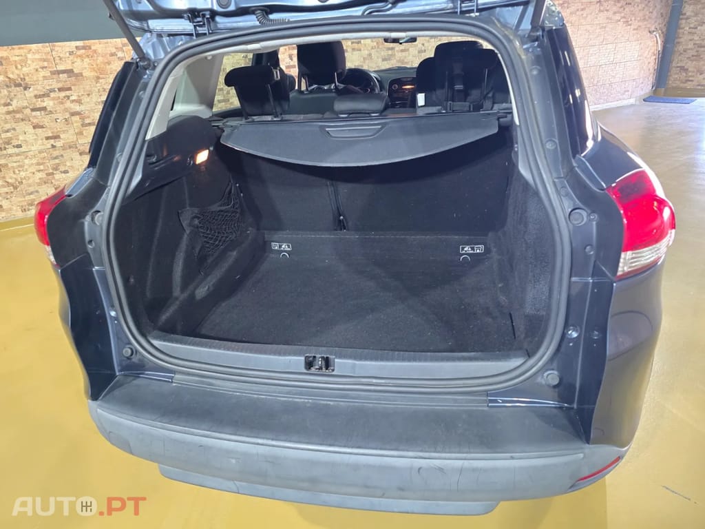 Renault Clio 0.9 TCe 90cv | Nacional | 104.000 km | 2019