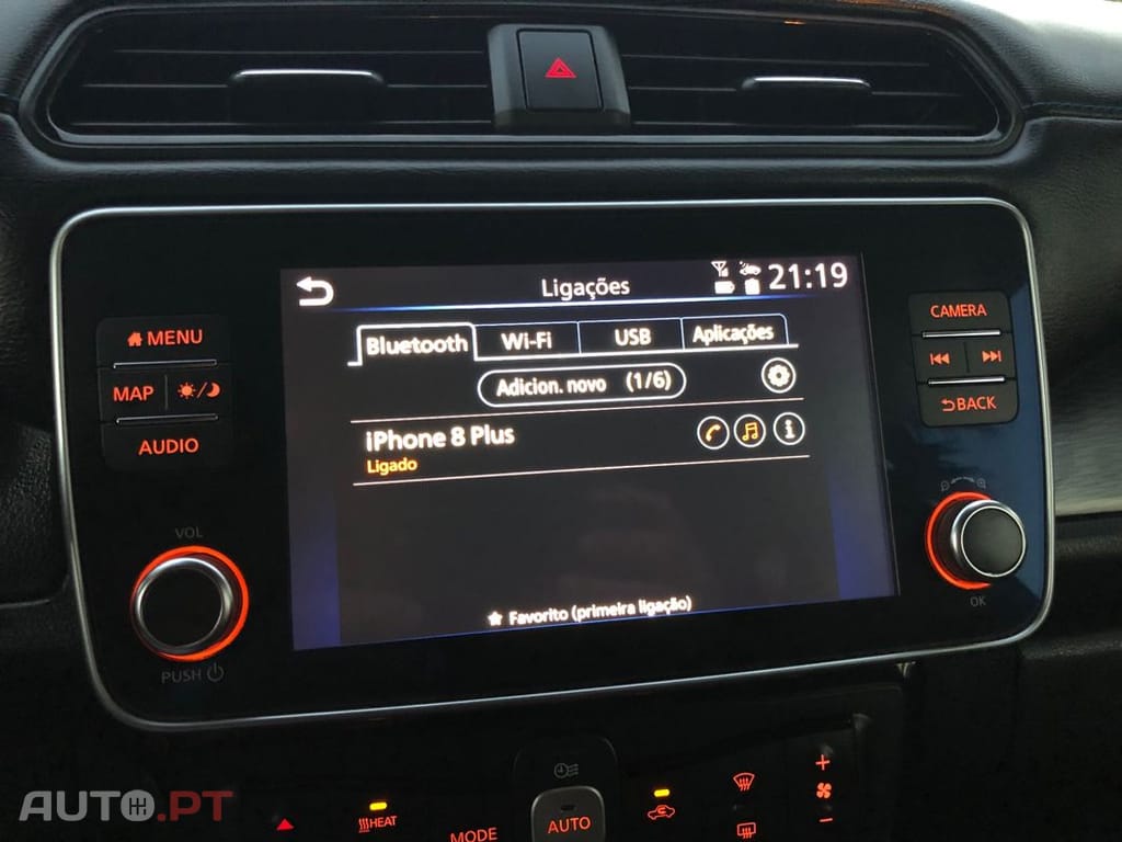 Nissan Leaf Tekna Two Tone