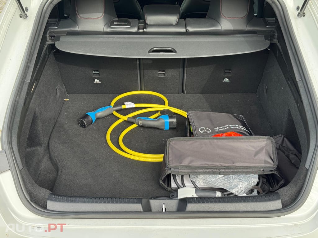 Mercedes-Benz CLA 250 e Shooting Brake AMG Line