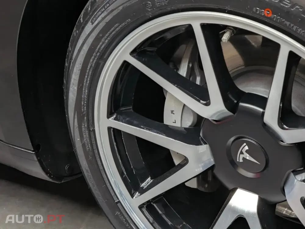 Tesla Model 3 Standard Range Plus RWD