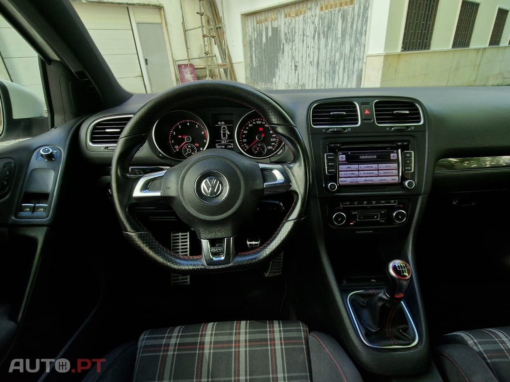 Volkswagen Golf 2.0 TSi GTi
