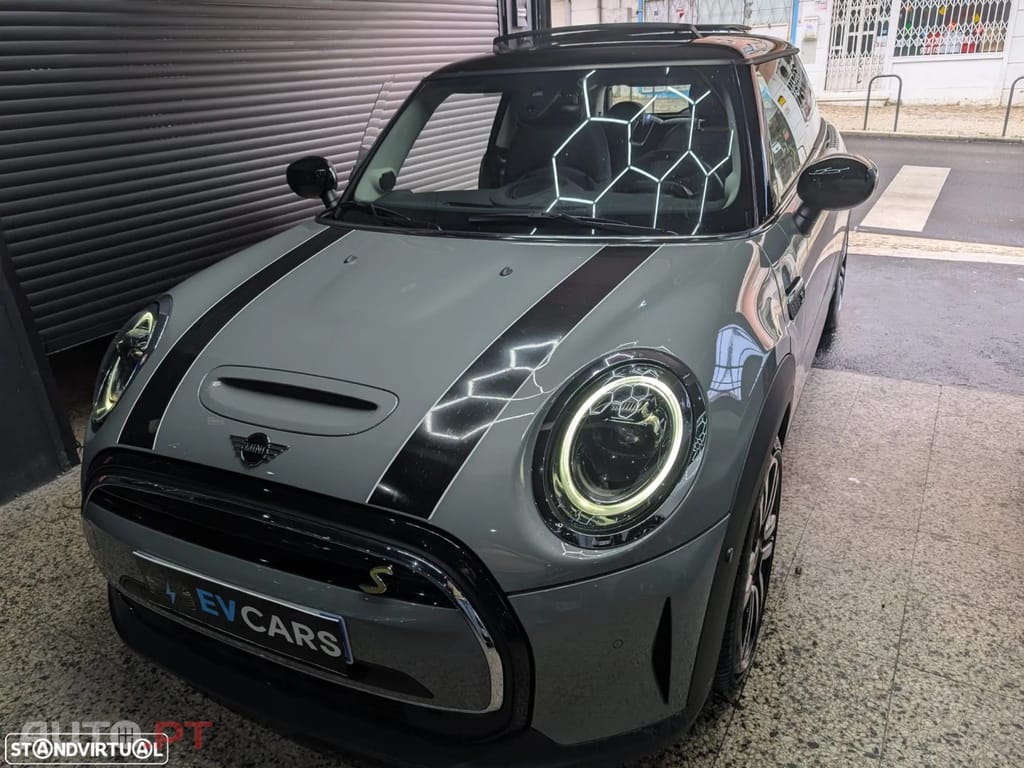 MINI Cooper Cooper SE Premium Extra Essential