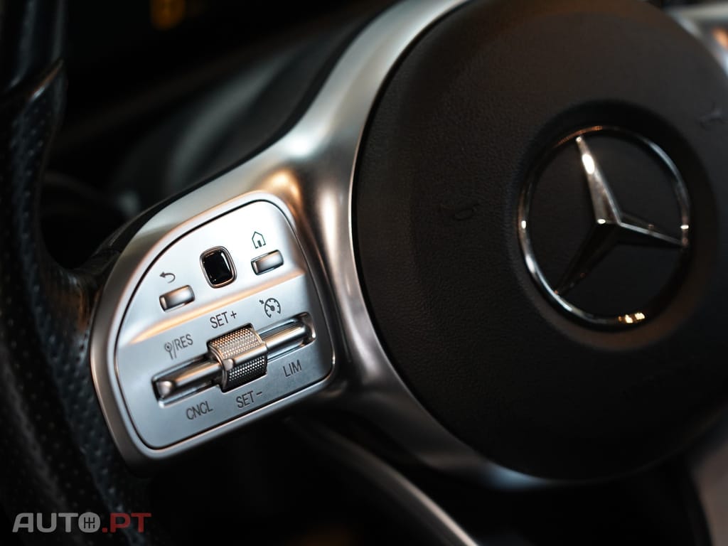 Mercedes-Benz A 180 d AMG Line